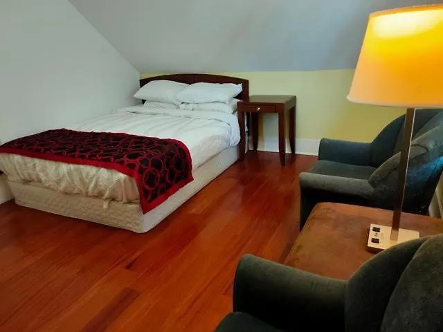 ホームステイ Cambie Guest House バンクーバー
